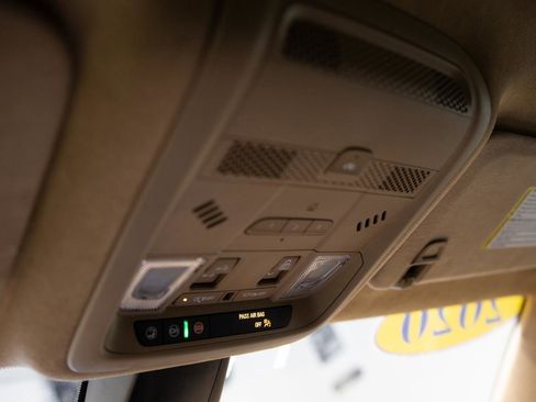 Used 2020 Cadillac XT6 Premium Luxury w/ Platinum Package image 29