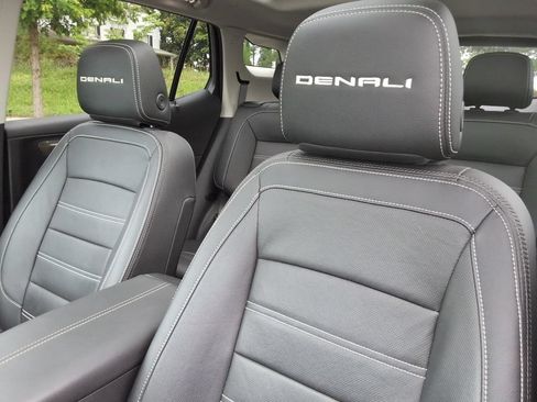 Certified 2024 GMC Terrain Denali w/ Denali Premium Package AWD/4WD image 23