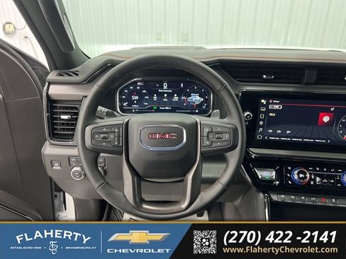Used 2025 GMC Sierra 1500 AT4 w/ Technology Package AWD/4WD image 27