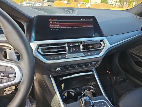 Used 2021 BMW 330e w/ Executive Package image 22