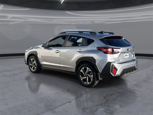 Certified 2025 Subaru Crosstrek 2.0i Premium image 4
