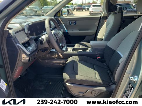 New 2027 Kia Seltos S FWD image 19