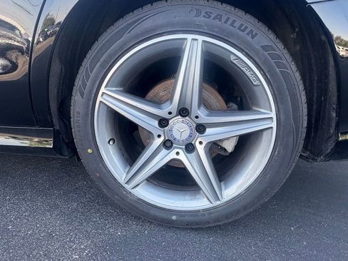 Certified 2017 Mercedes-Benz E 300 4MATIC image 9
