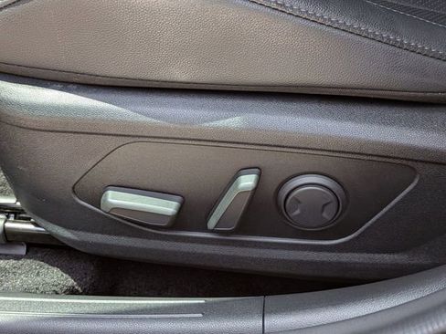 Used 2024 Hyundai Elantra Limited FWD image 20