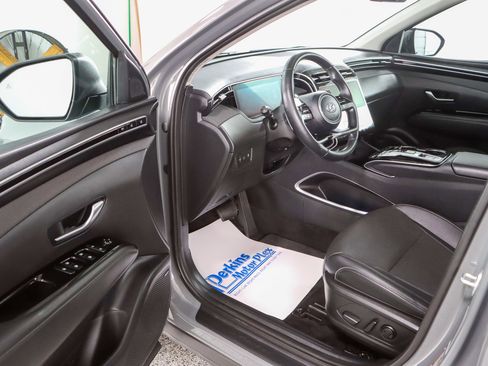 Used 2024 Hyundai Tucson Limited FWD image 3