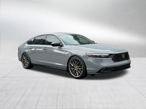 Used 2025 Honda Accord SE image 3