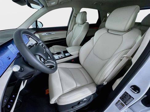 New 2027 Genesis GV70 2.5T AWD/4WD image 11