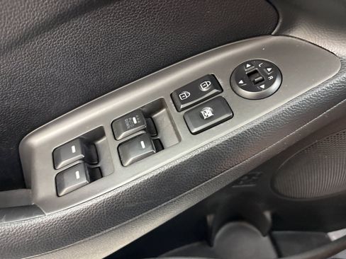 Used 2017 Kia Forte S FWD image 23