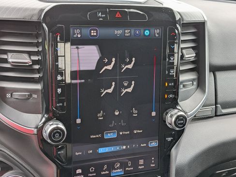 Used 2025 RAM 1500 Big Horn AWD/4WD image 26
