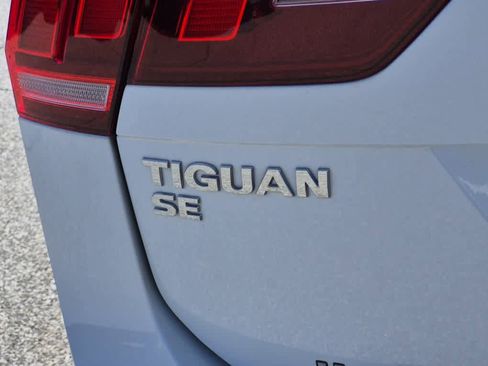 Used 2019 Volkswagen Tiguan SE image 21