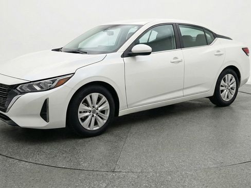 Used 2025 Nissan Sentra S FWD image 3