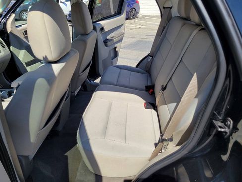 Used 2010 Ford Escape XLT FWD image 15