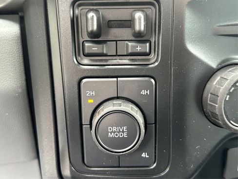 New 2025 Ford F350 XL w/ XL Chrome Package image 21