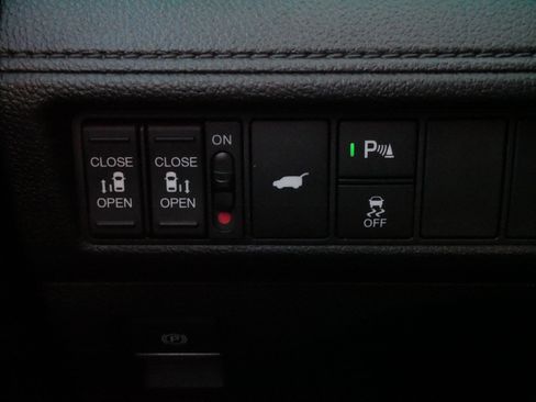 Used 2026 Honda Odyssey Touring image 26