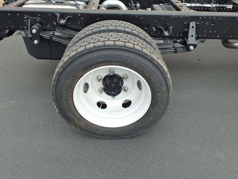 New 2025 Chevrolet Low Cab Forward 5500HG image 9