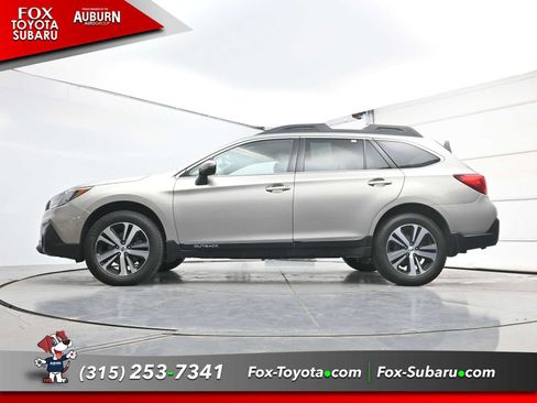 Used 2019 Subaru Outback 2.5i Limited AWD/4WD image 24