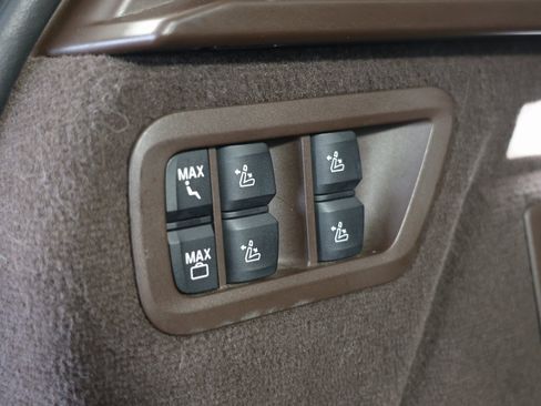 Used 2019 BMW X7 xDrive50i w/ Premium Package image 48