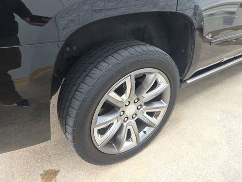 Used 2015 Chevrolet Tahoe LTZ image 23