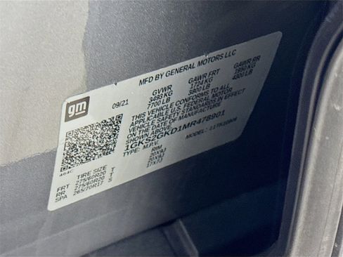 Used 2021 GMC Yukon XL SLT w/ SLT Premium Package image 33