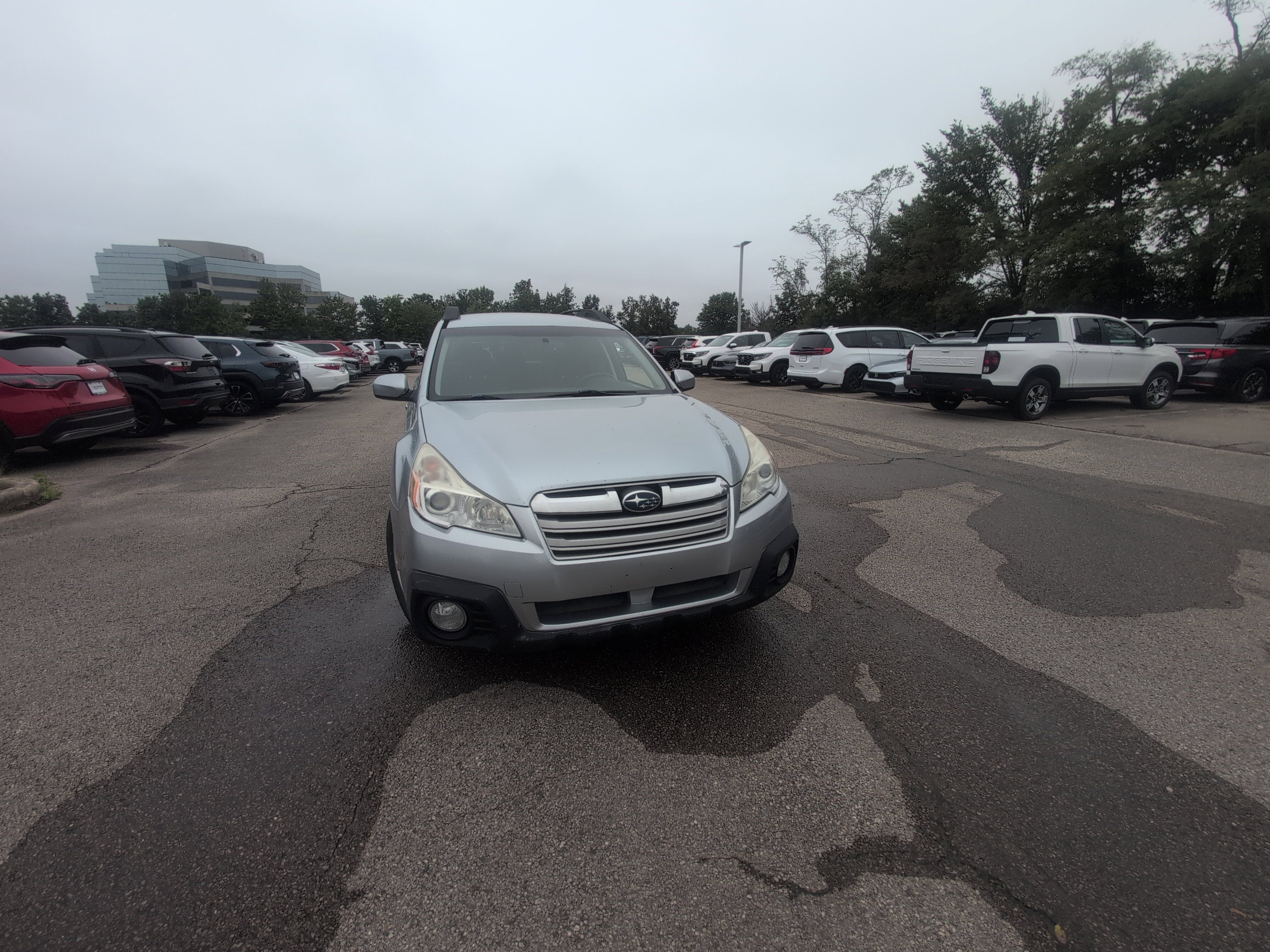 Used 2013 Subaru Outback 2.5i Premium AWD/4WD image 14