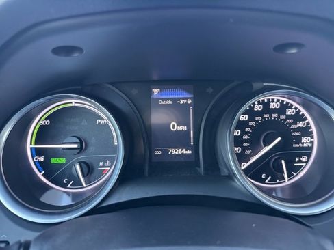 Certified 2018 Toyota Camry LE image 24