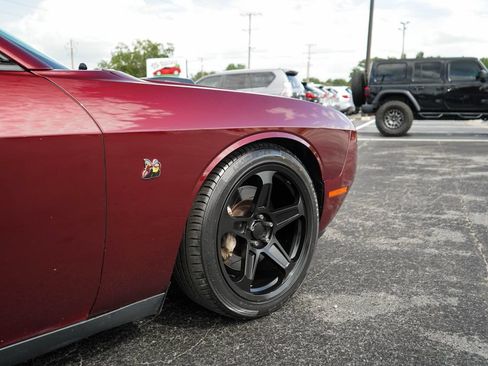 Used 2018 Dodge Challenger R/T Scat Pack RWD image 18