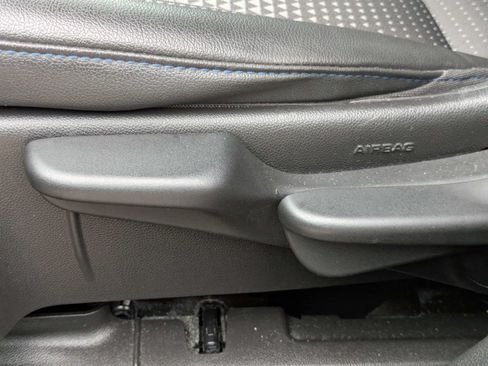 Used 2024 Chevrolet Trax LT FWD image 11