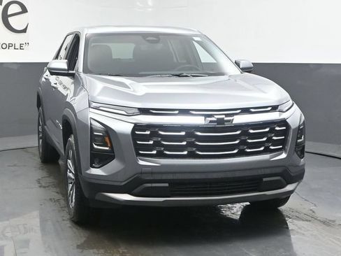 New 2026 Chevrolet Equinox LT w/ Convenience Package II FWD image 29