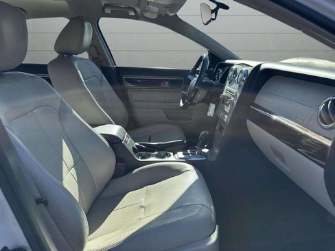 Used 2009 Lincoln MKZ image 19