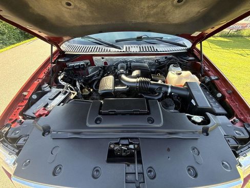 Used 2014 Ford Expedition EL XLT w/ Equipment Group 202A image 24