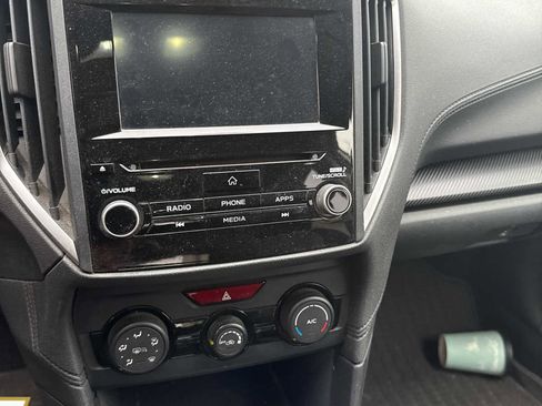 Used 2019 Subaru Crosstrek 2.0i Premium w/ Moonroof Package image 8