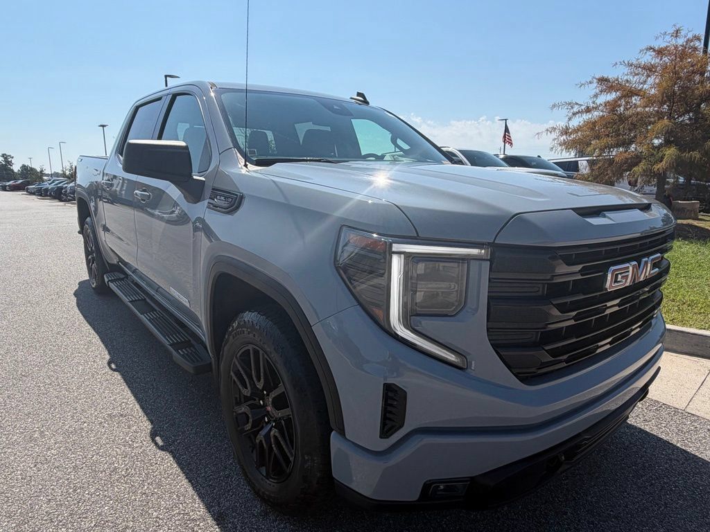 Used 2024 GMC Sierra 1500 Elevation w/ Preferred Package AWD/4WD image 17