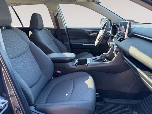 Used 2024 Toyota RAV4 XLE image 15