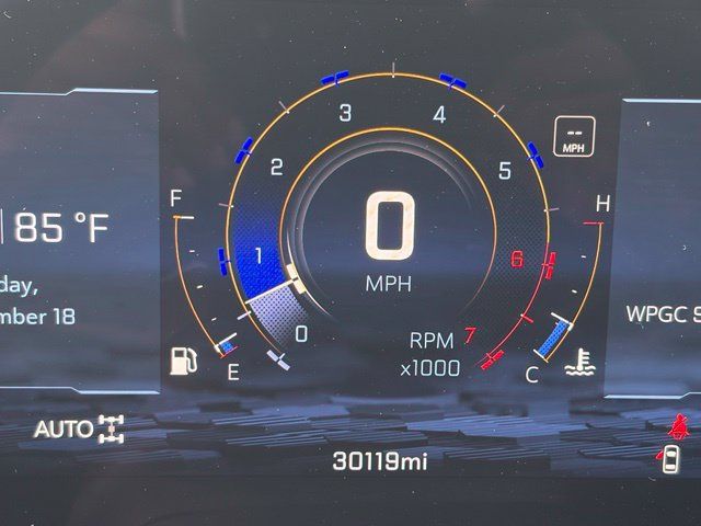 Used 2025 Chevrolet Suburban LT w/ Comfort Package AWD/4WD image 21