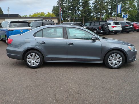 Used 2013 Volkswagen Jetta SE image 6