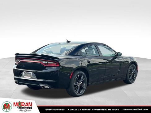 Used 2023 Dodge Charger SXT w/ Blacktop Package AWD/4WD image 5