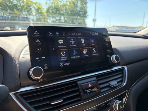 Certified 2022 Honda Accord Touring image 31