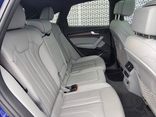 Used 2023 Audi Q5 2.0T Premium w/ Convenience Package AWD/4WD image 16