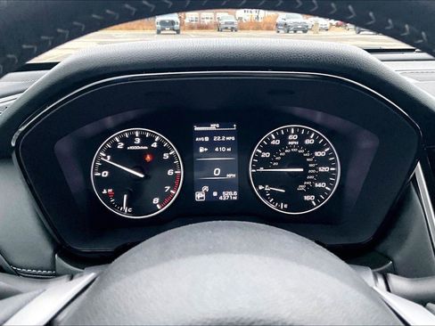 Used 2025 Subaru Outback Premium image 26