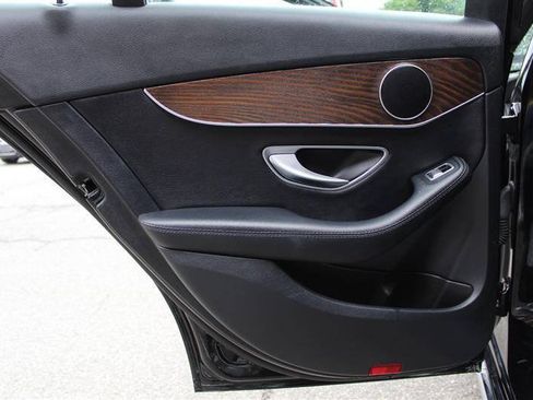 Used 2019 Mercedes-Benz C 300 4MATIC Sedan image 25