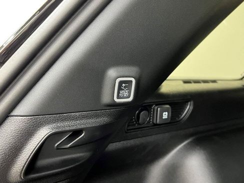 New 2025 Jeep Grand Cherokee Laredo X w/ Luxury Tech Group I image 6