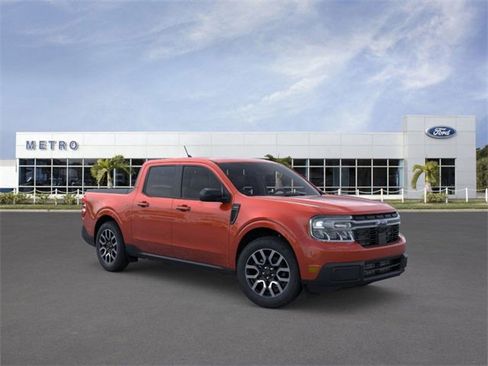 New 2024 Ford Maverick Lariat image 7