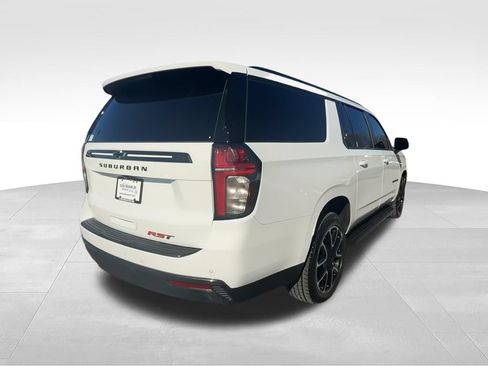 Used 2022 Chevrolet Suburban RST w/ Luxury Package AWD/4WD image 8