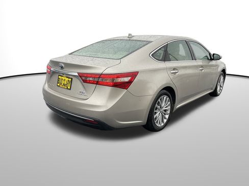 Certified 2018 Toyota Avalon Limited image 3