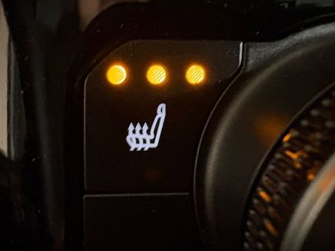 Used 2024 Toyota Highlander XLE image 13