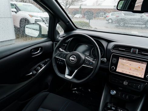 Used 2023 Nissan Leaf SV Plus image 10