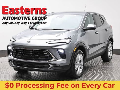 Used 2025 Buick Encore GX Preferred AWD/4WD image 1