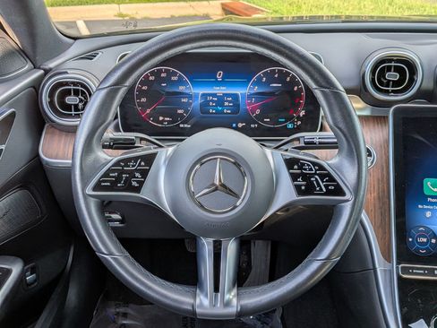 Used 2025 Mercedes-Benz C 300 Sedan image 18