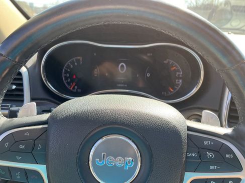 Used 2014 Jeep Grand Cherokee Limited w/ Luxury Group II image 14