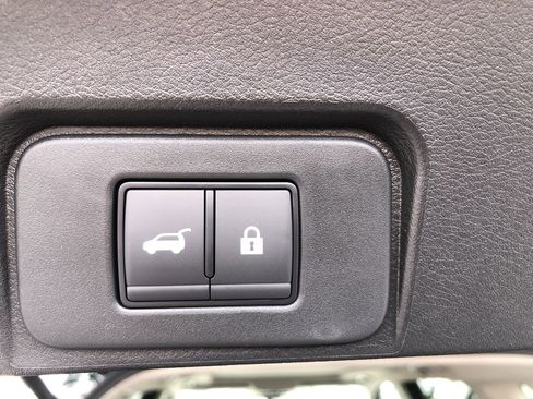 New 2026 Nissan Rogue SV image 18